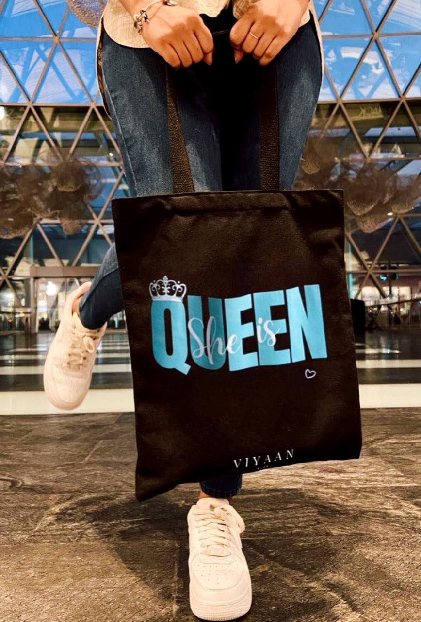 Queen Tote Bag
