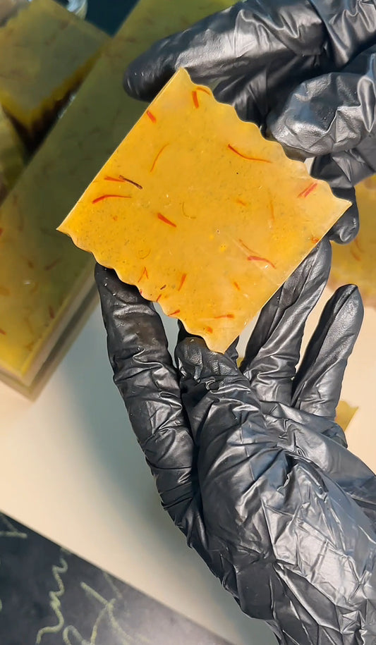 Singara Nalangu & Saffron Soap