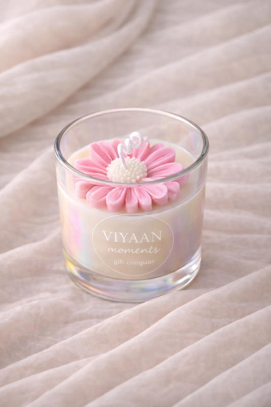 Daisy Bloom Candle