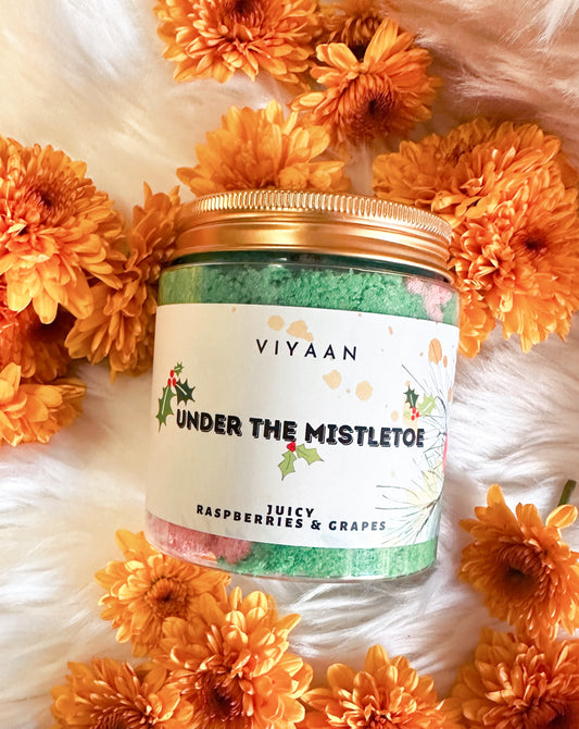 Under the Mistletoe Body Polish l